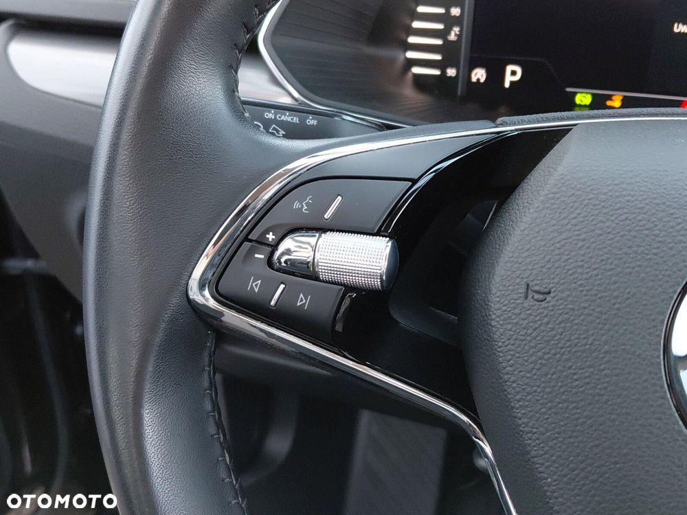 Skoda Superb 2.0 TDI SCR Style DSG - 25