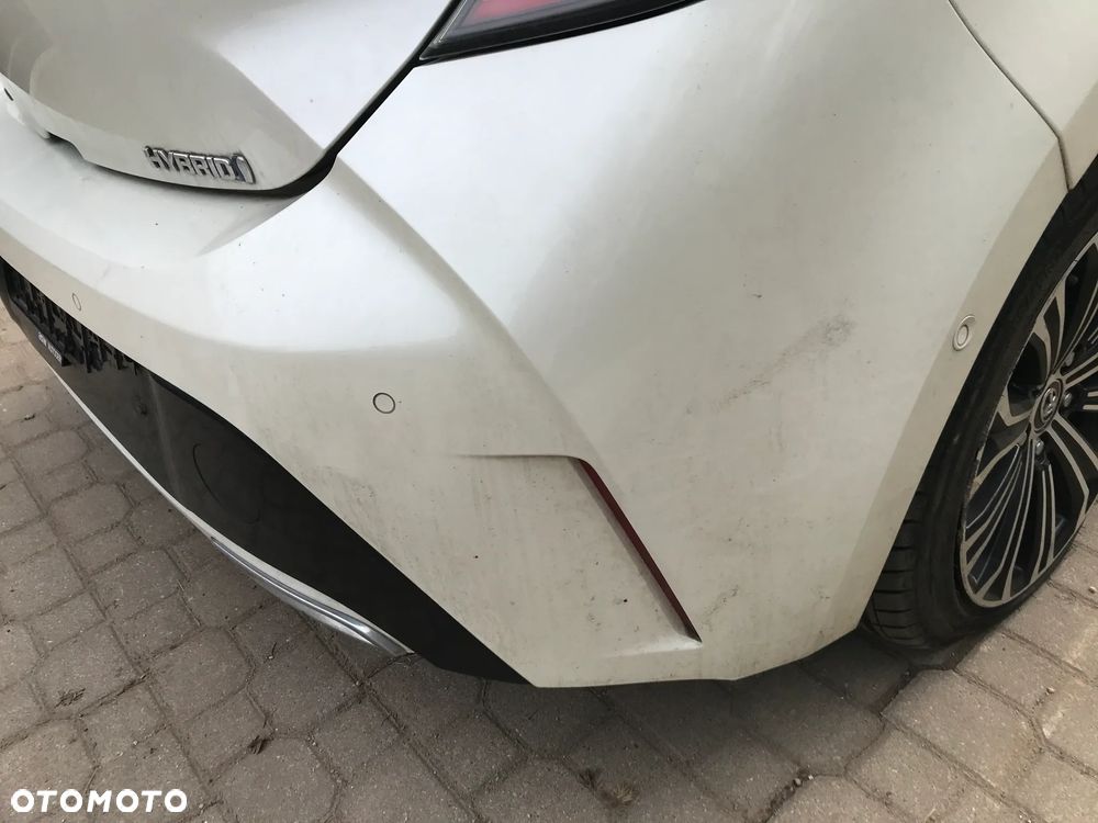 Toyota Corolla 2.0 Hybrid Executive - 7