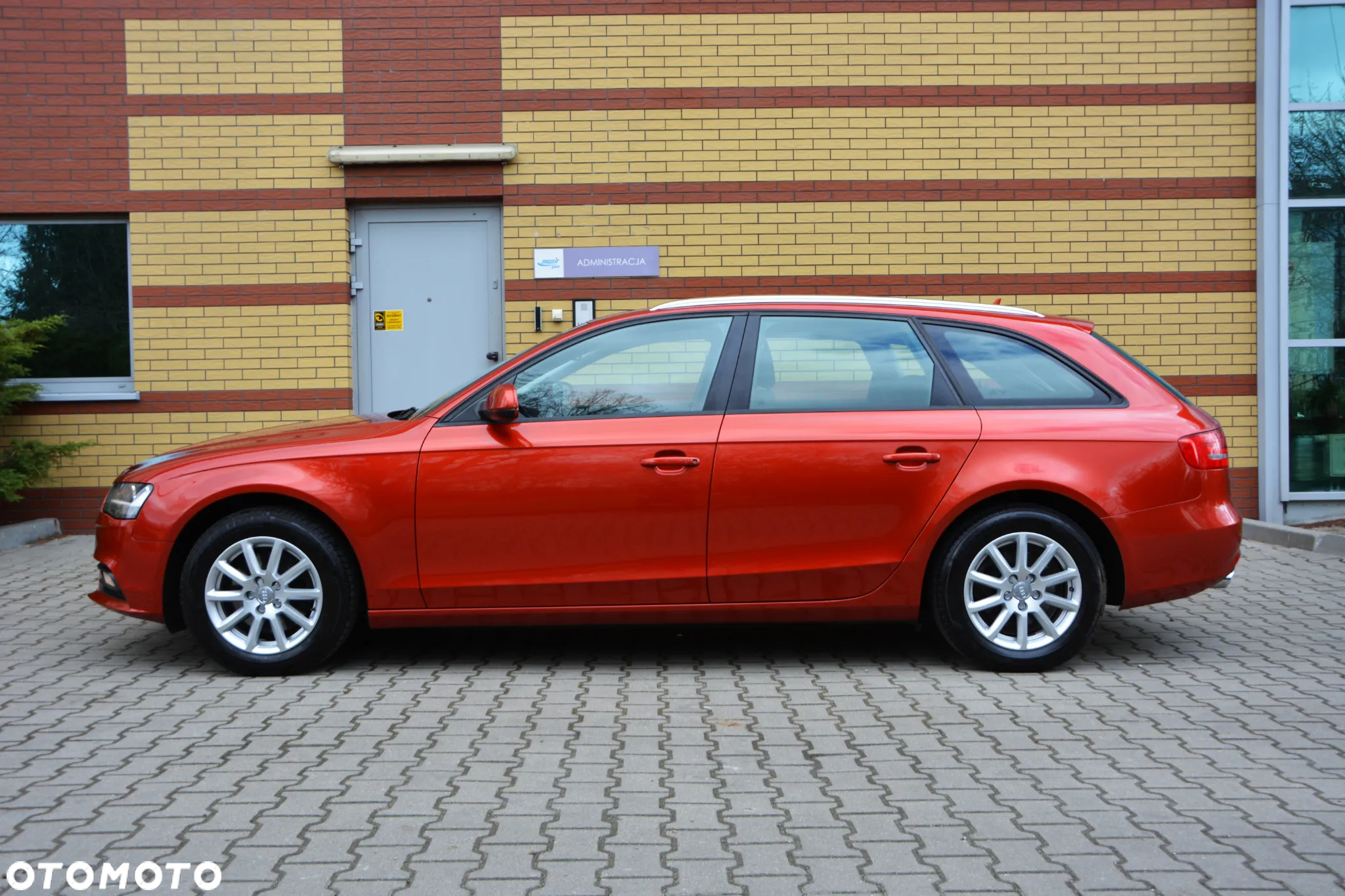 Audi A4 Avant - 10