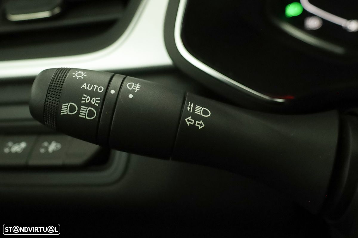 Renault Captur 1.0 TCe Techno Bi-Fuel - 17