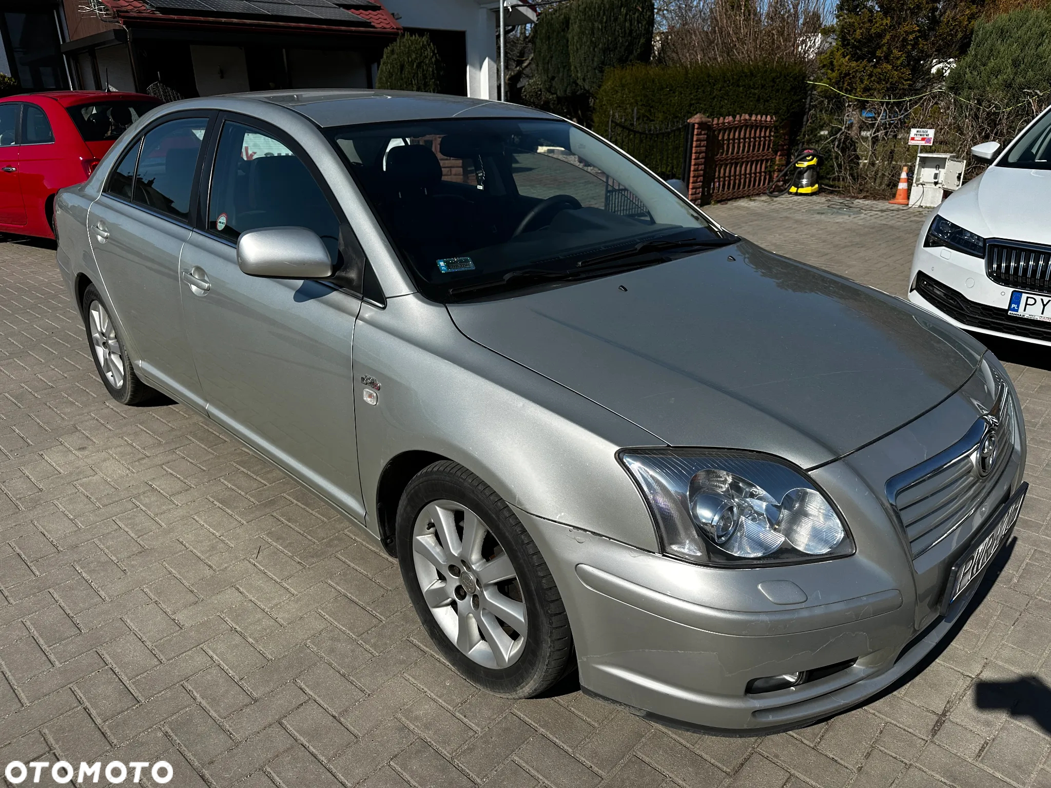 Toyota Avensis - 2