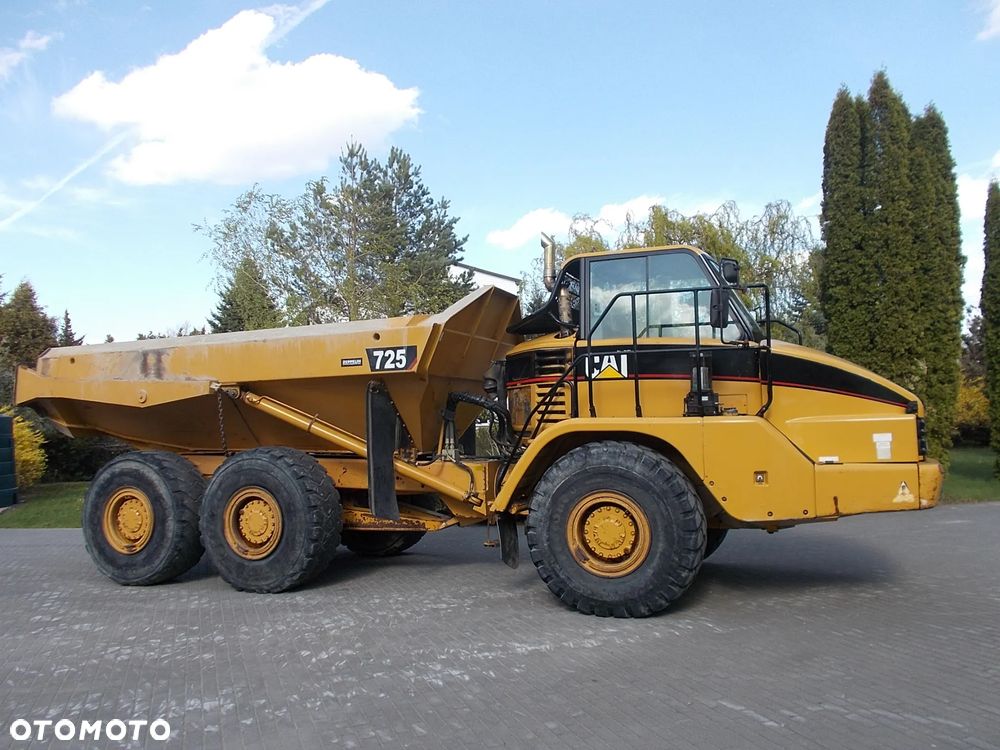 Caterpillar 725 - 3