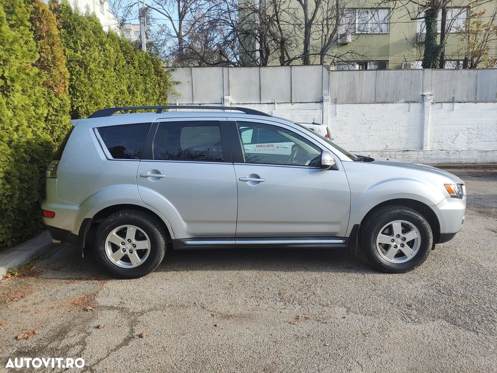 Mitsubishi Outlander 2.2 DI-D 4WD Intense A13 - 5