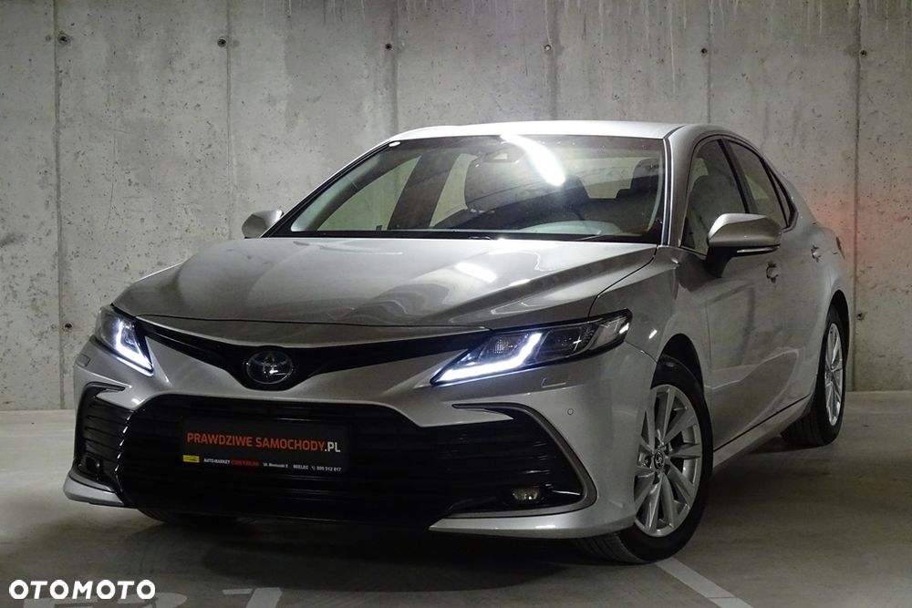 Toyota Camry 2.5 Hybrid Comfort CVT - 8