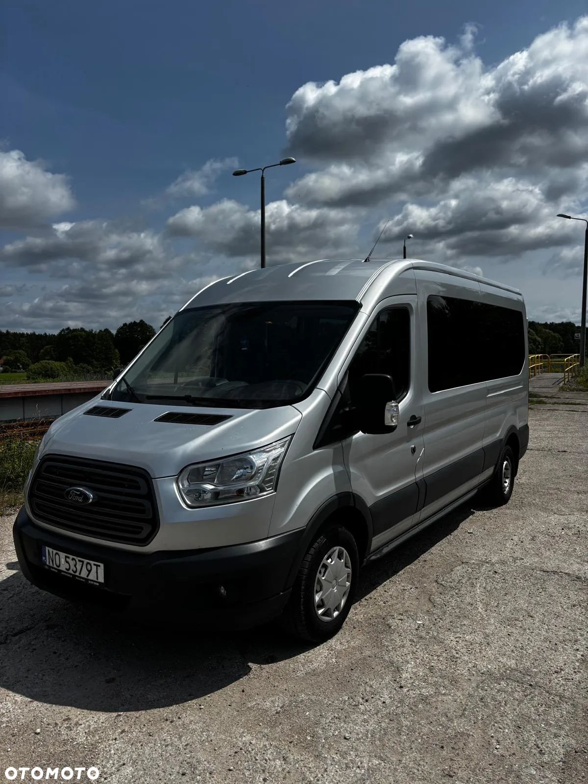 Ford Transit - 1