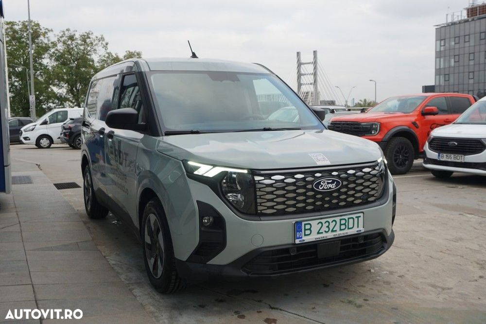 Ford Transit Courier - 3