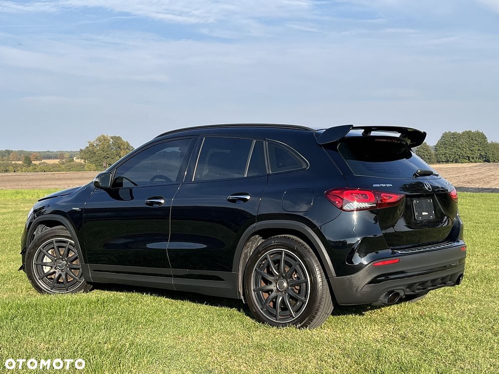 Mercedes-Benz GLA - 7