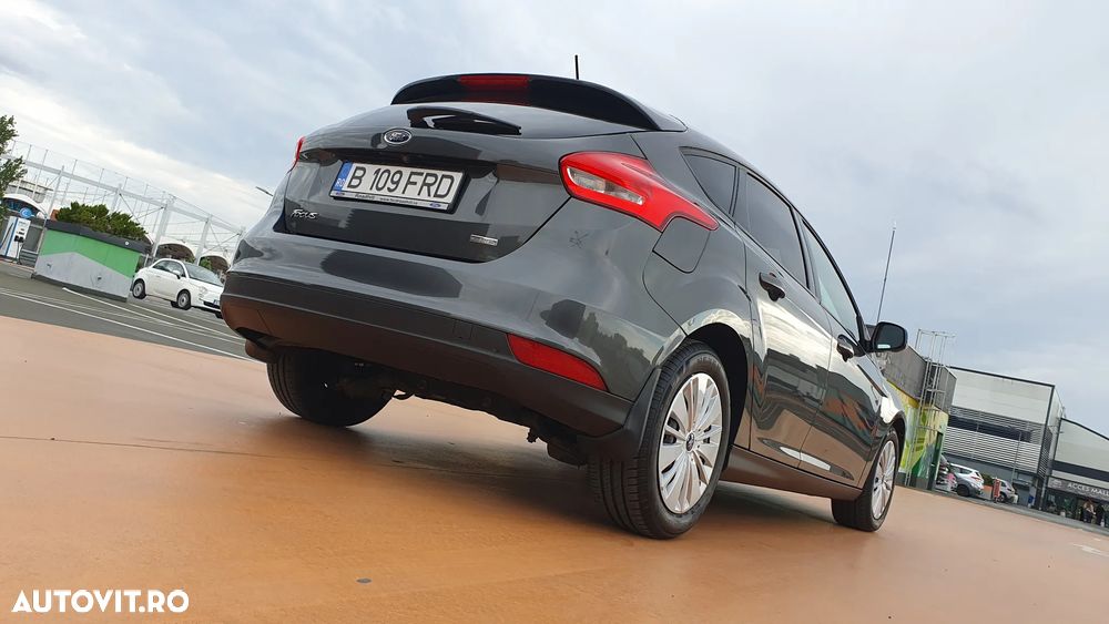 Ford Focus 1.0 EcoBoost Trend Edition - 27