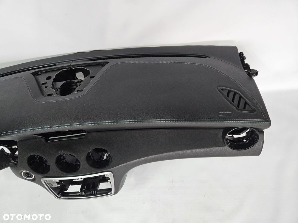 Mercedes CLA w117 deska konsola kokpit airbag oryginalna zielona nić - 5