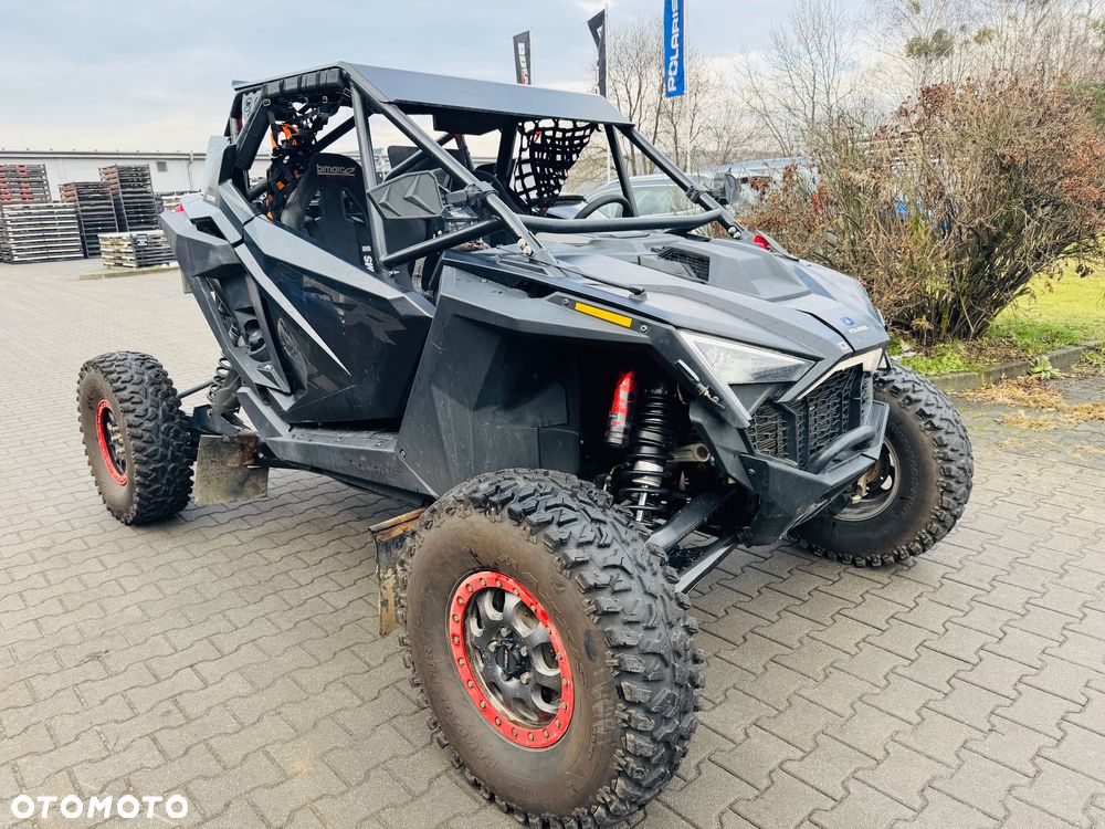 Polaris RZR - 12