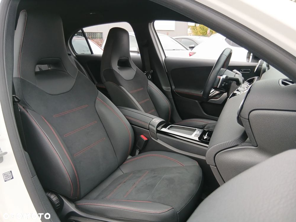 Mercedes-Benz Klasa A 200 AMG Line 7G-DCT - 23