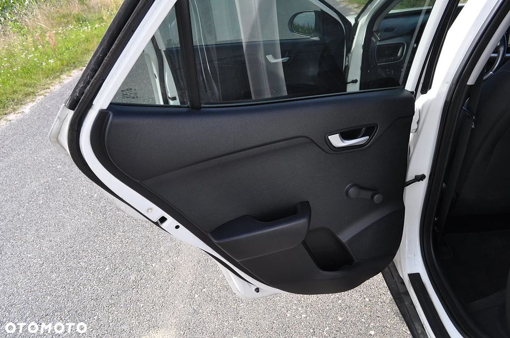 Kia Stonic 1.0 T-GDI OPF Spirit - 13