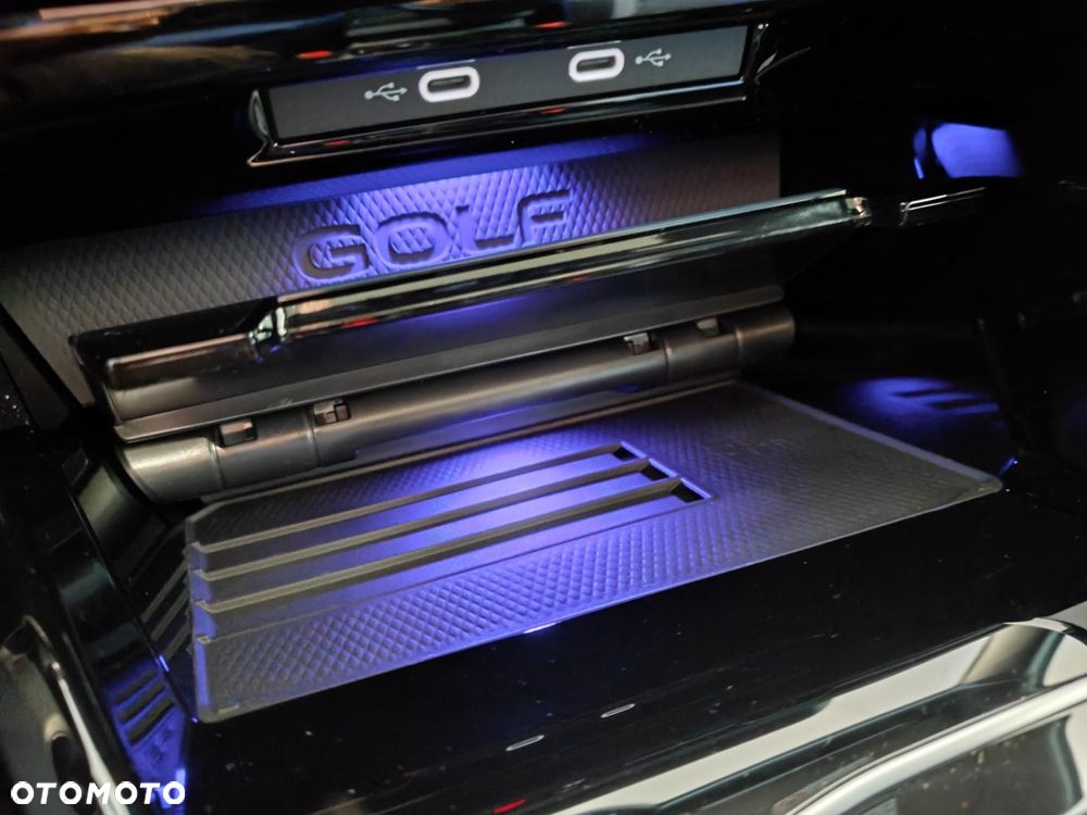 Volkswagen Golf - 35