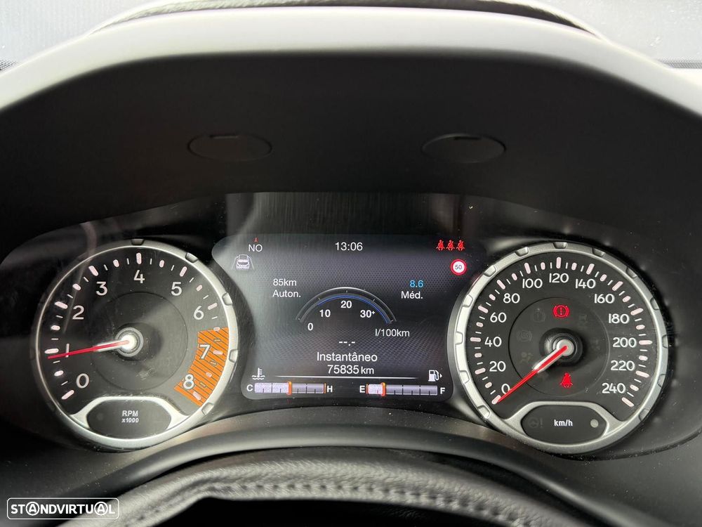 Jeep Renegade 1.0 T Limited - 13