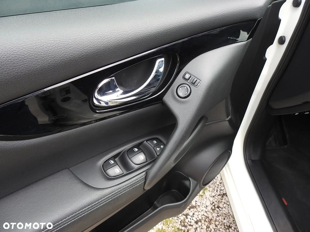 Nissan Qashqai 1.5 dCi DCT N-TEC - 17