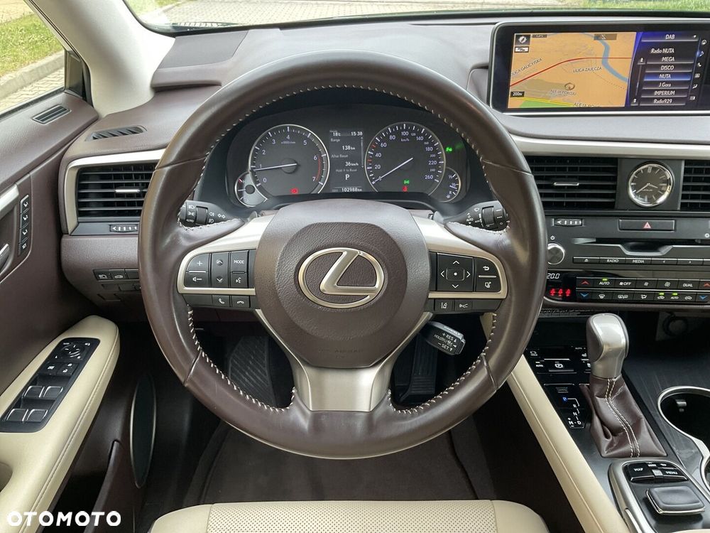 Lexus RX - 23