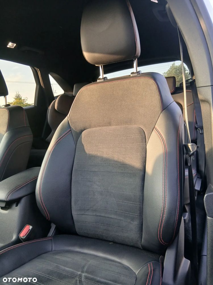Ford Kuga 1.5 EcoBlue FWD ST-Line X - 29
