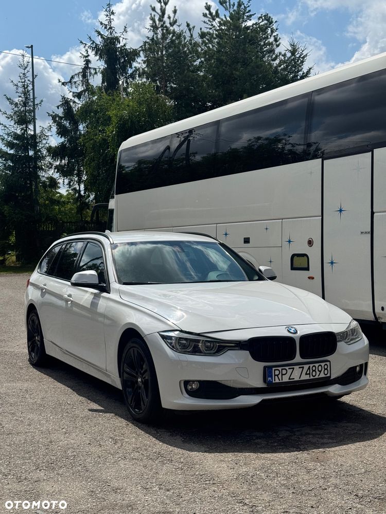 BMW Seria 3 320d - 10