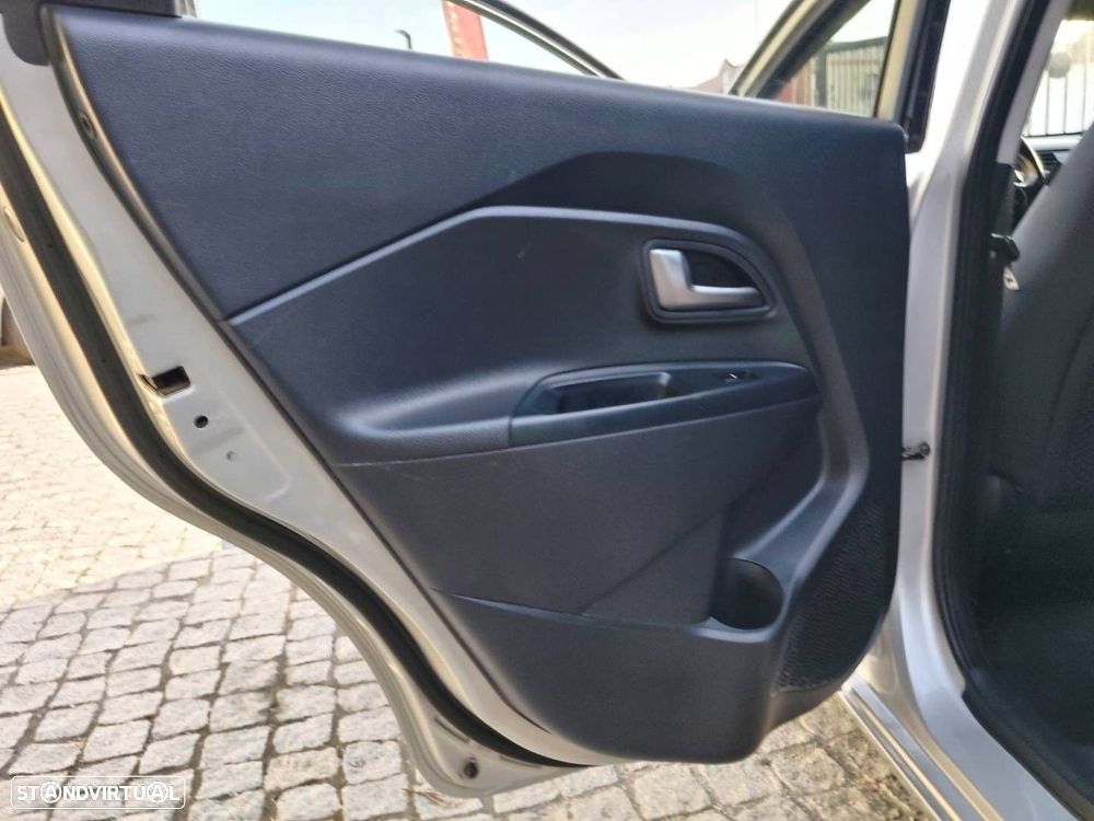 Kia Rio 1.1 CRDi More - 19