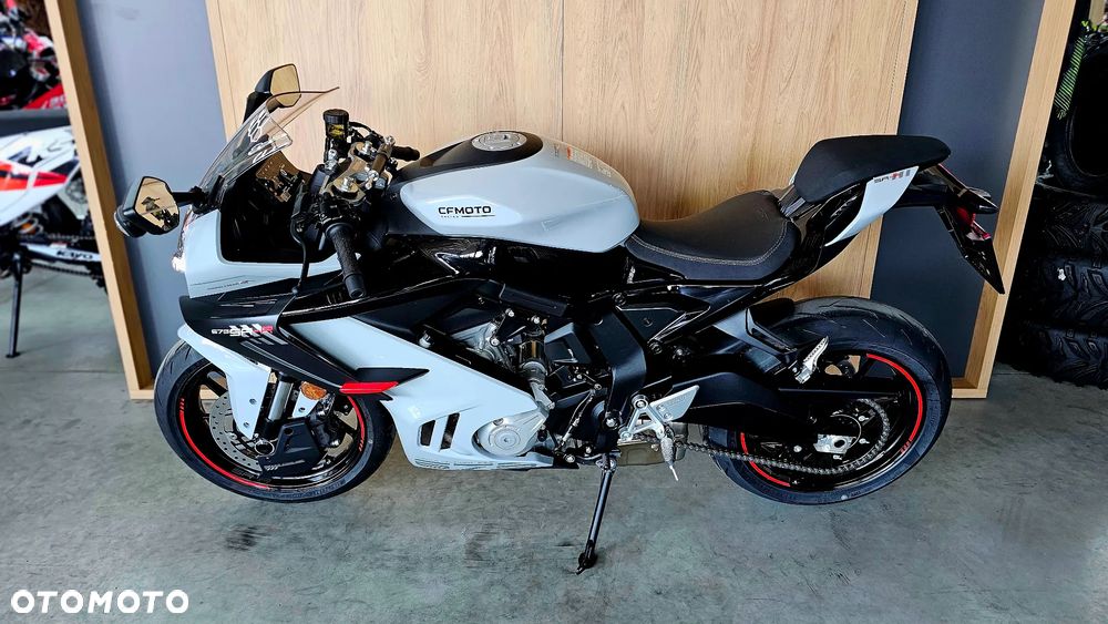 CFMoto 675SR - 21