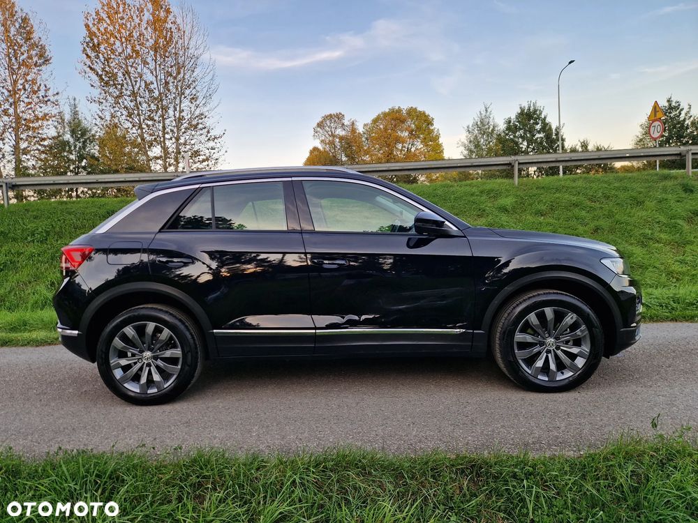 Volkswagen T-Roc - 4