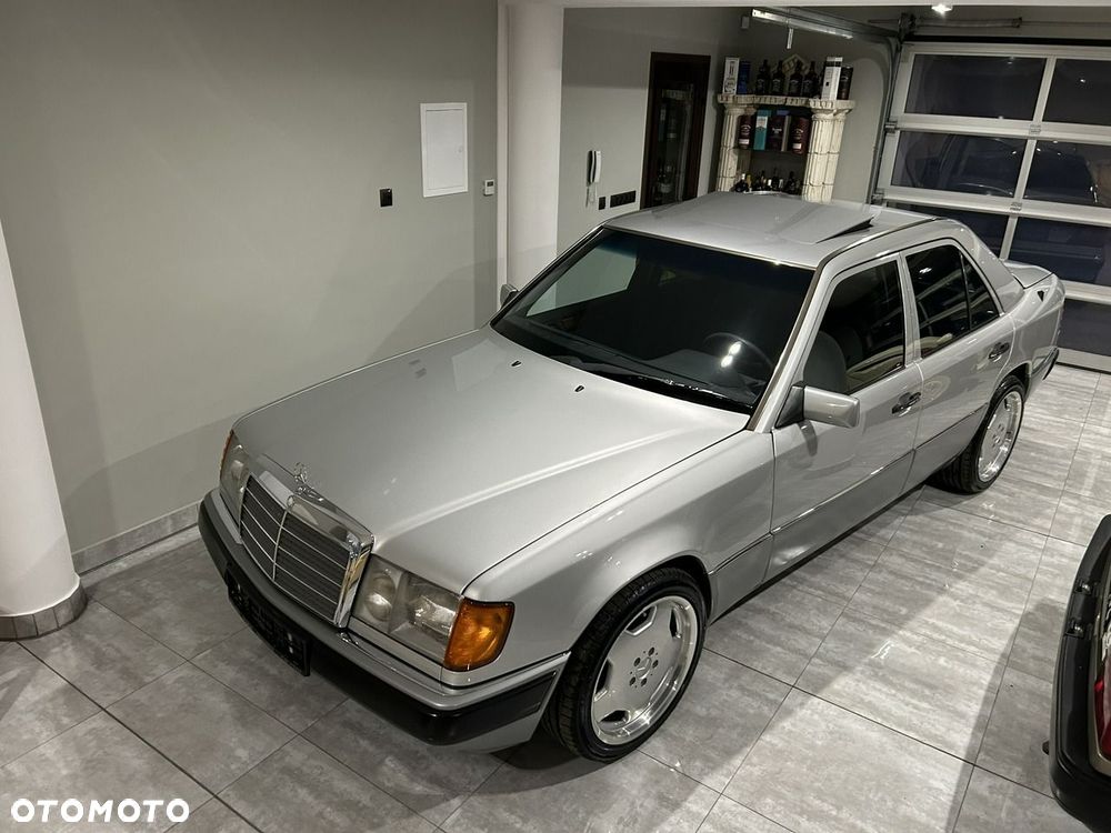 Mercedes-Benz W124 (1984-1993) - 16