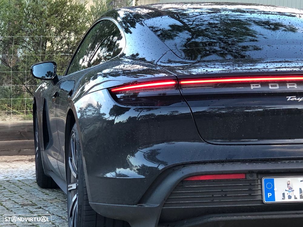Porsche Taycan 4S - 5