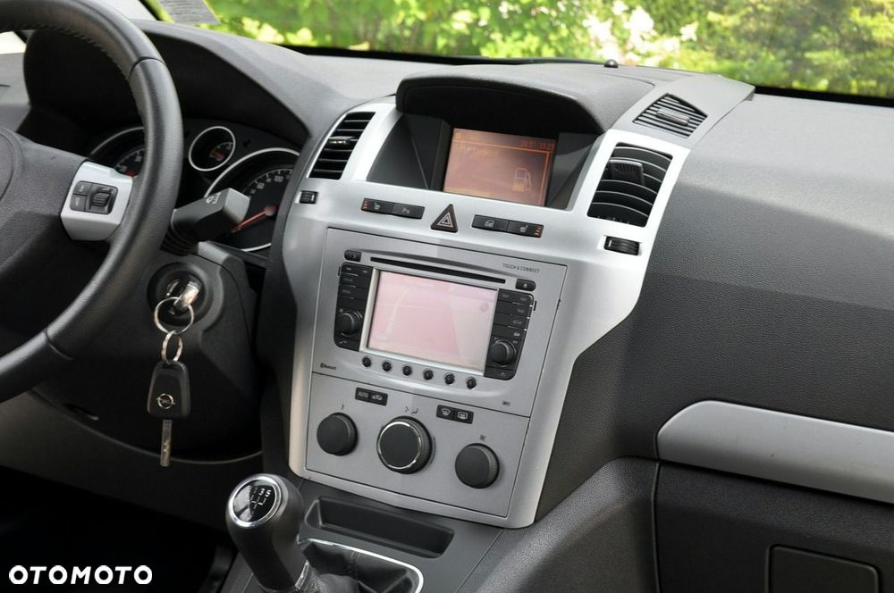 Opel Zafira - 27