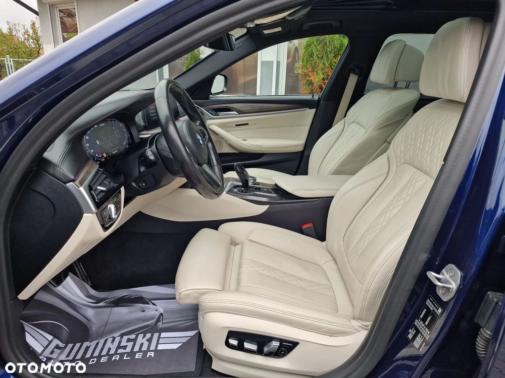 BMW Seria 5 520i Touring M Sport Edition - 22