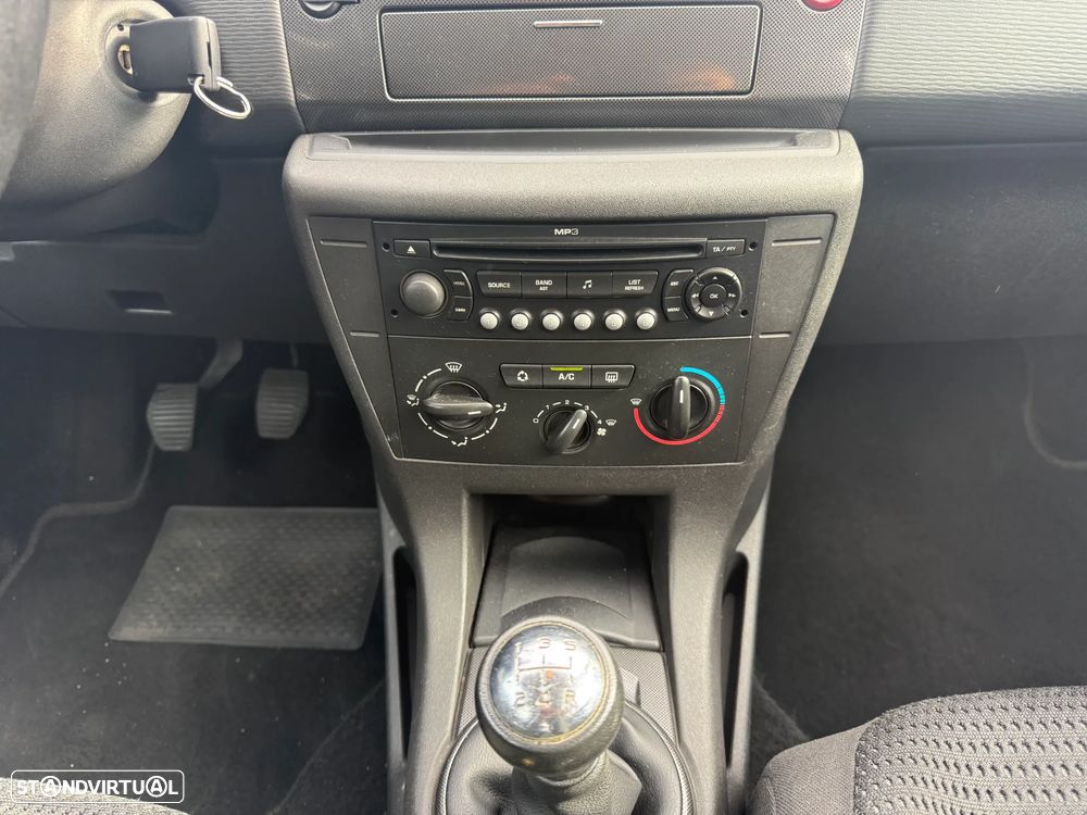 Citroën C4 1.6 HDi SX - 18