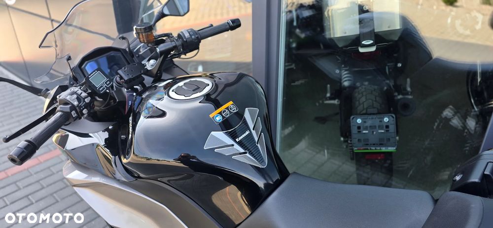 Kawasaki Ninja 1000 SX - 28
