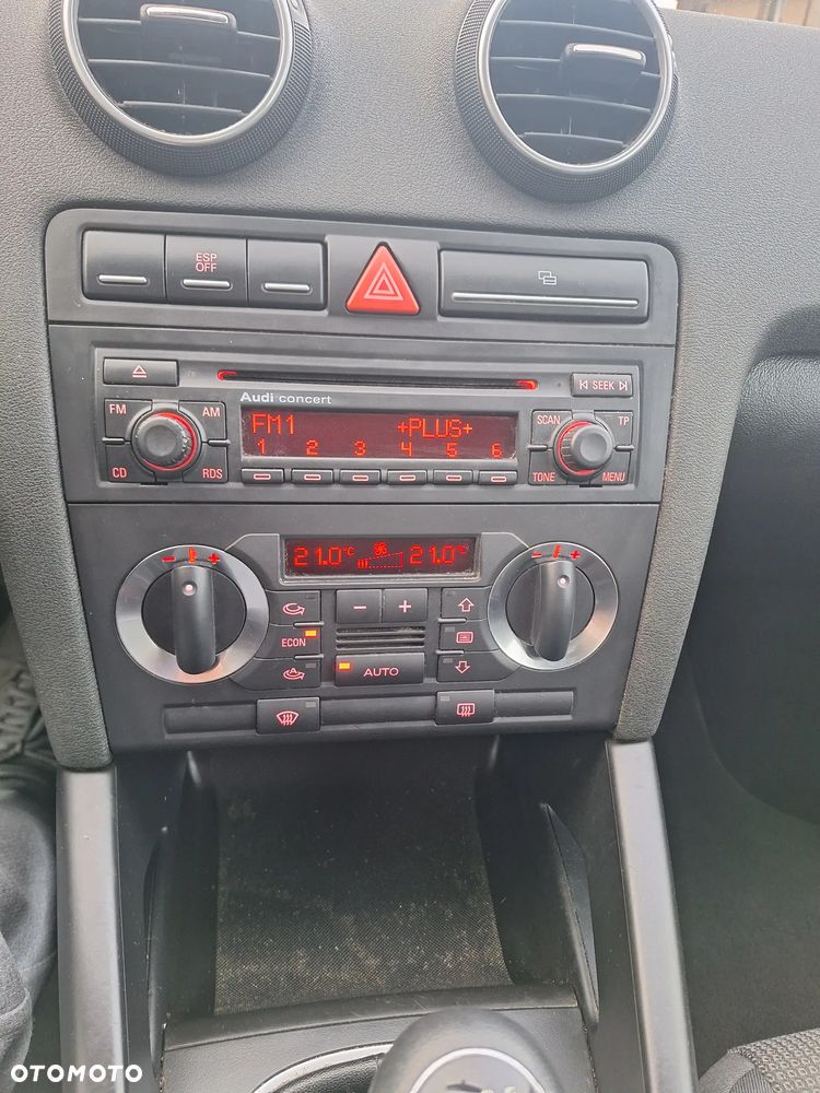 Audi A3 3-drzwiowe 1.6 Ambiente - 5