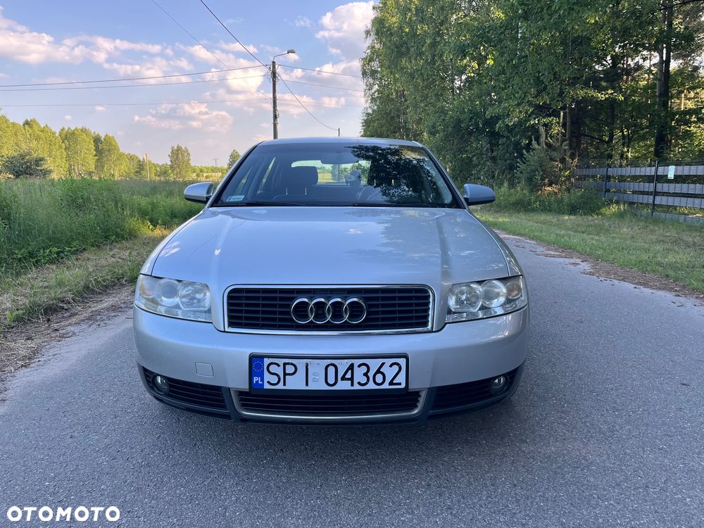 Audi A4 Limousine - 5
