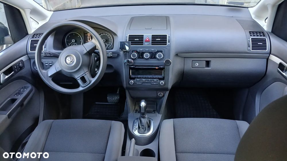 Volkswagen Touran 1.6 TDI DPF Trendline DSG - 5