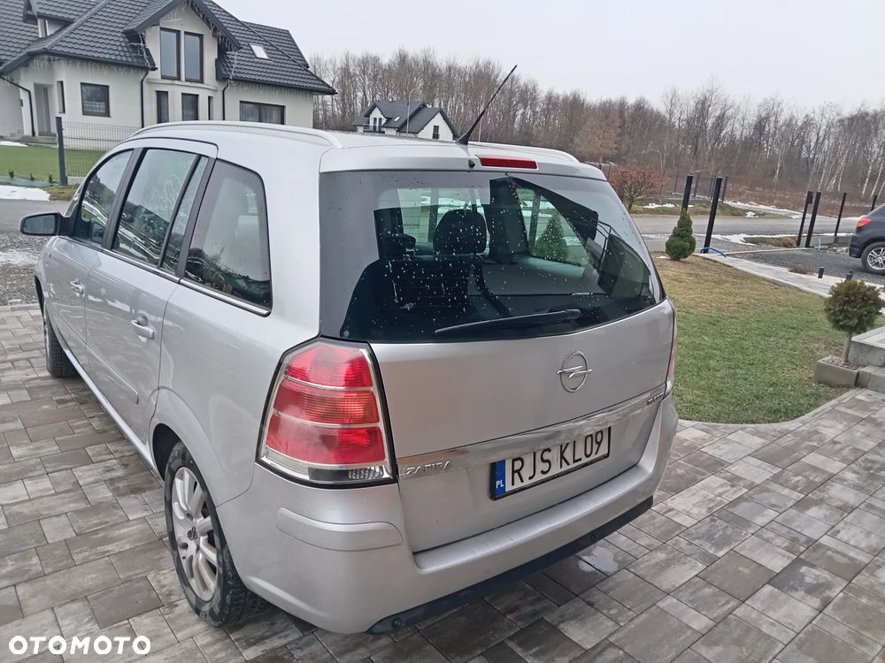 Opel Zafira 1.9 CDTI - 7