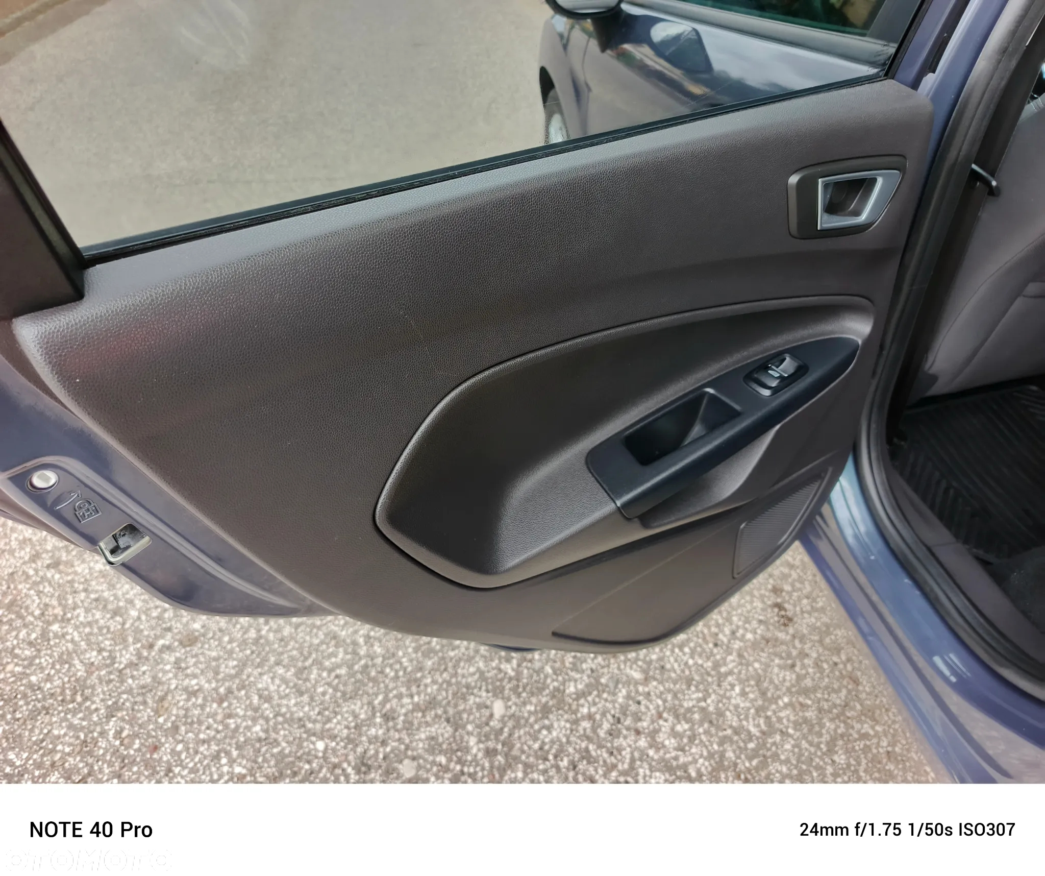 Ford Fiesta 1.0 EcoBoost Platinium X - 23