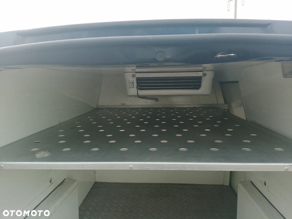 Dacia Dokker Izoterma Chłodnia Mroźnia grzanie drzwi boczne półka inox Salon PL po serwisie - 16