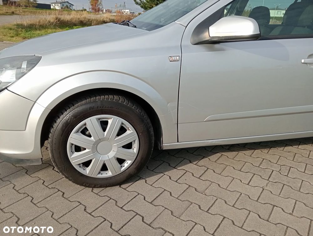 Opel Astra 1.6 - 9