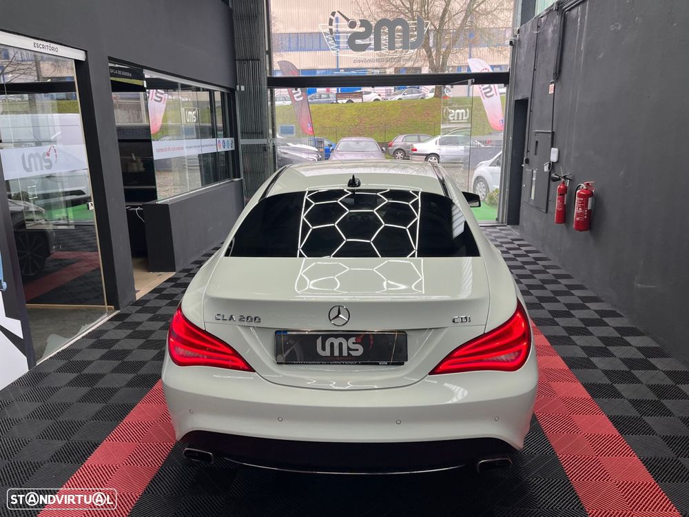 Mercedes-Benz CLA 200 CDI Urban - 5