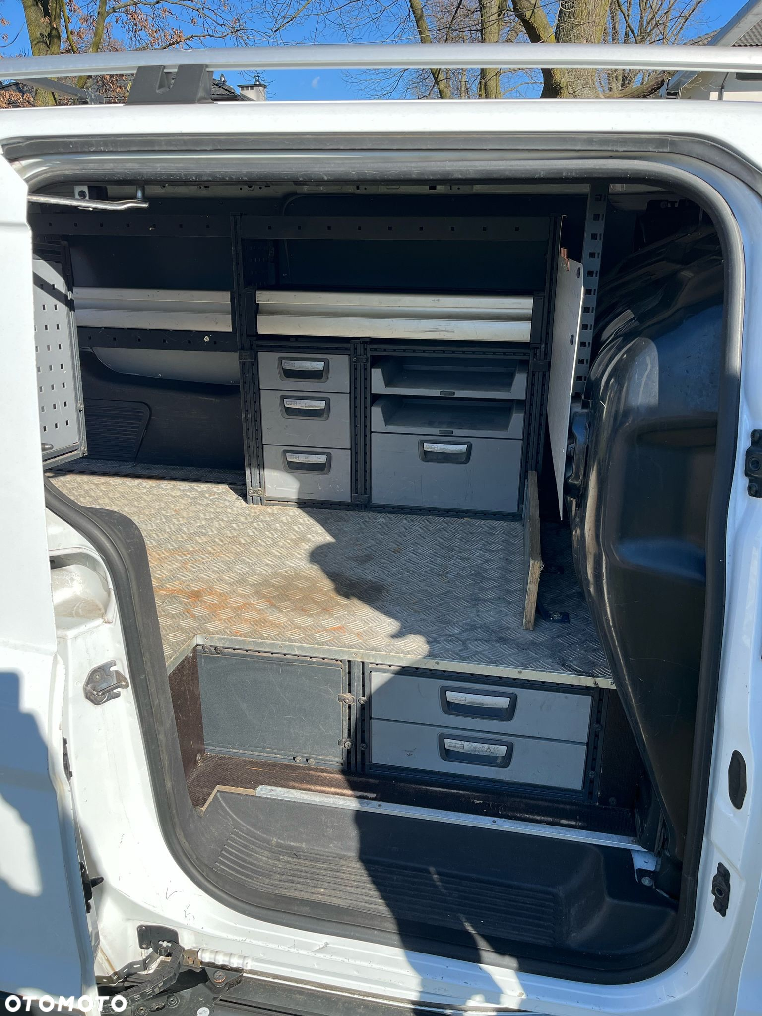 Ford Transit Connect - 10