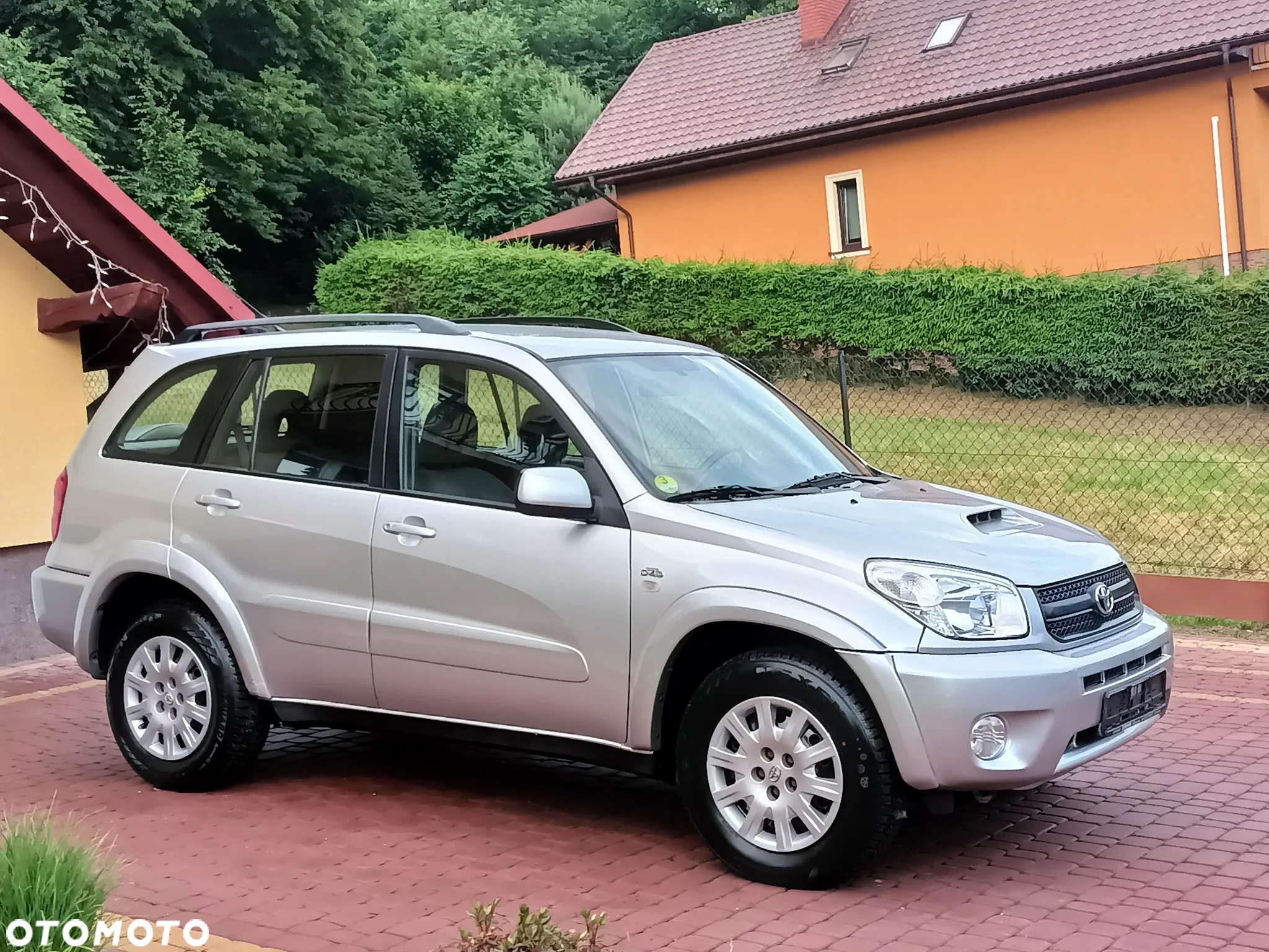 Toyota RAV4 D-4D 4x4 Sol - 2