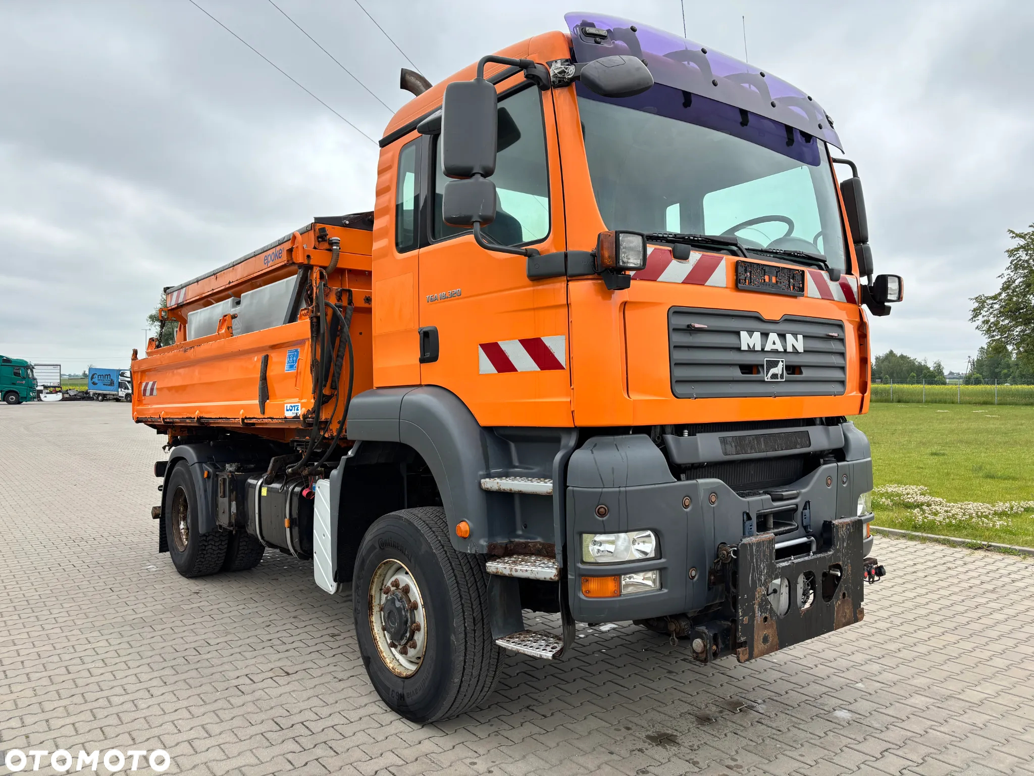 MAN 18.320 4x4 stały napęd na wał , kiper Meiller , posypywarka EPOKE, czołownica do pługa , sterowanie, manual , - 2