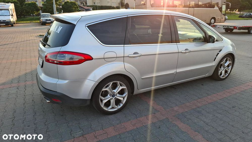 Ford S-Max - 14