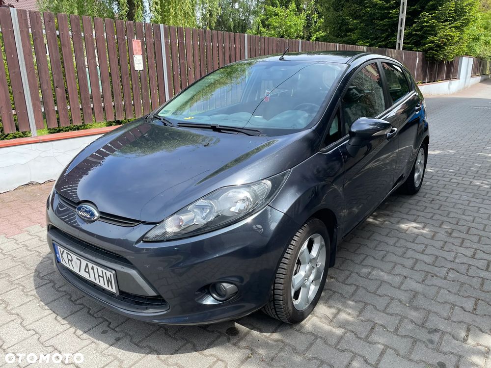 Ford Fiesta - 2