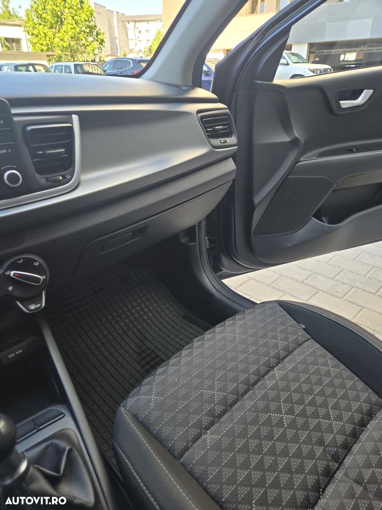 Kia Rio 1.2 MPI 5MT Urban - 17