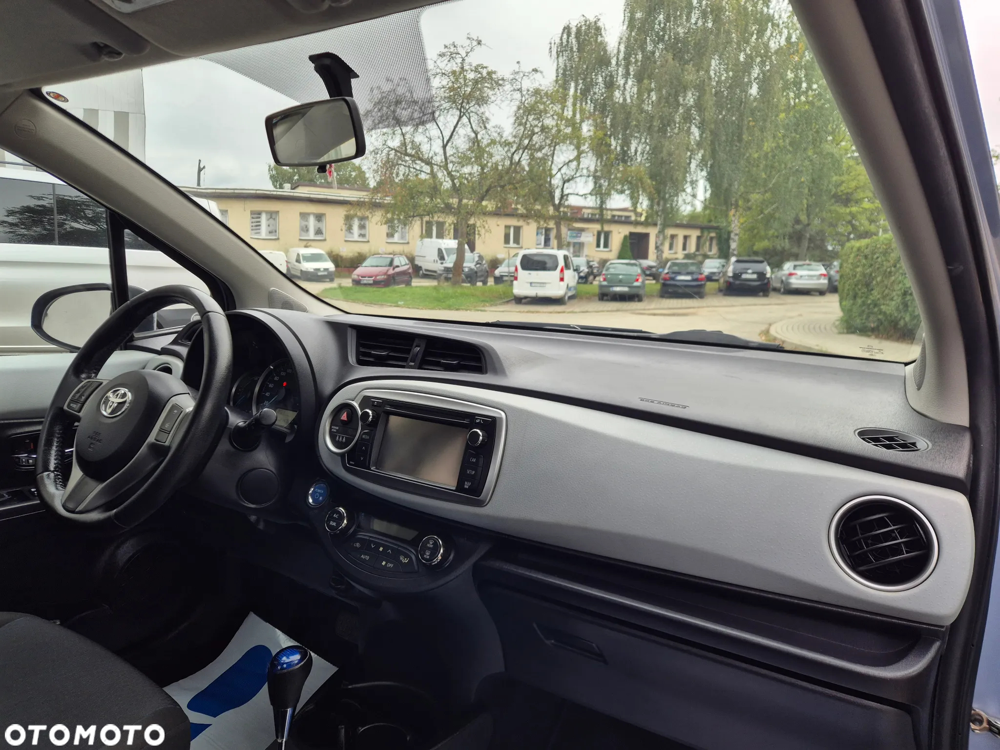 Toyota Yaris Hybrid 1.5 VVT-i - 9