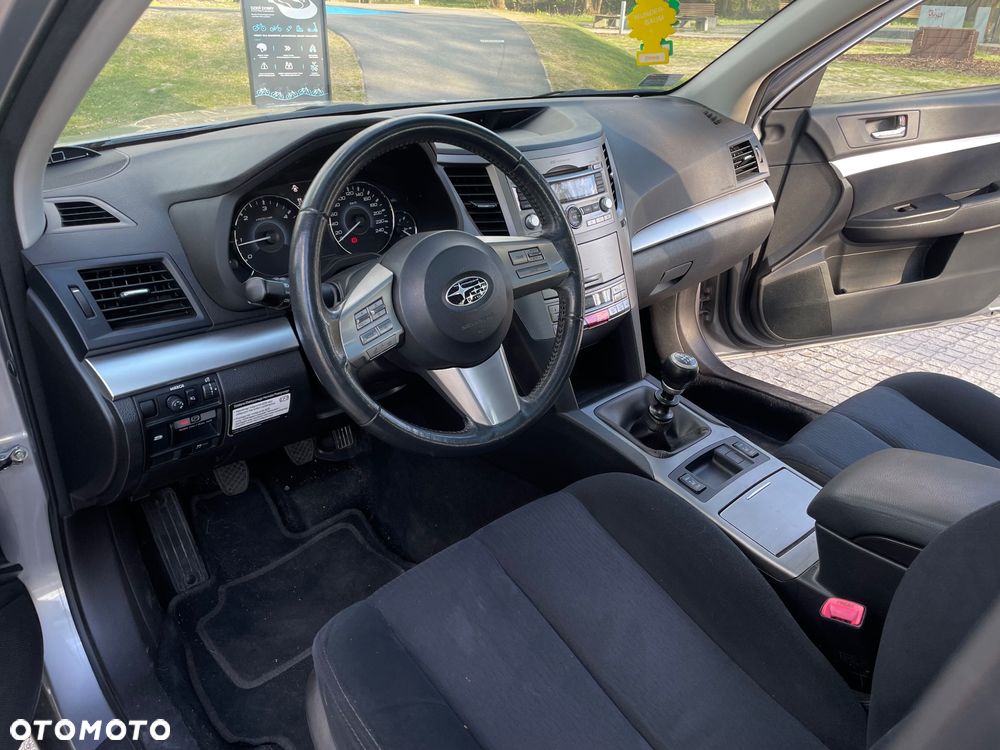 Subaru Outback 2.0 D Comfort - 25