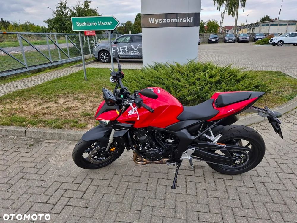 Honda CB - 1