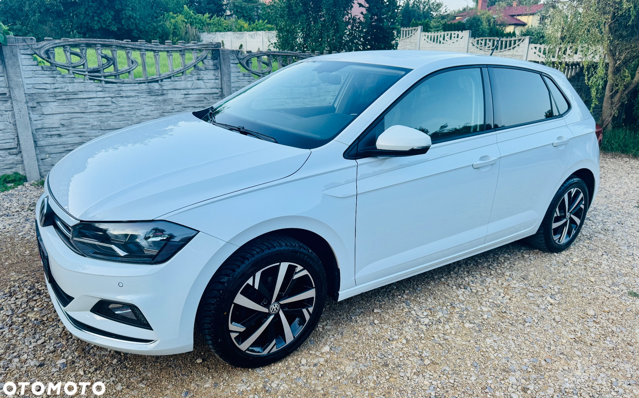 Volkswagen Polo 1.0 TSI Highline - 2