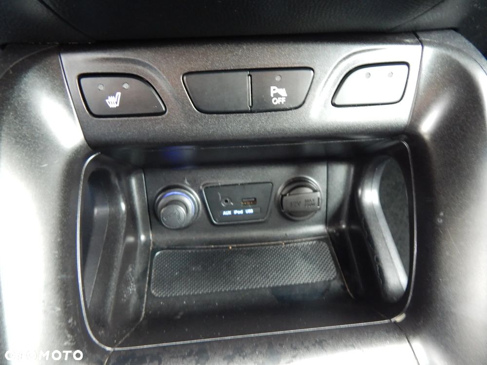 Hyundai ix35 1.6 2WD UEFA EURO 2012 Edition - 23